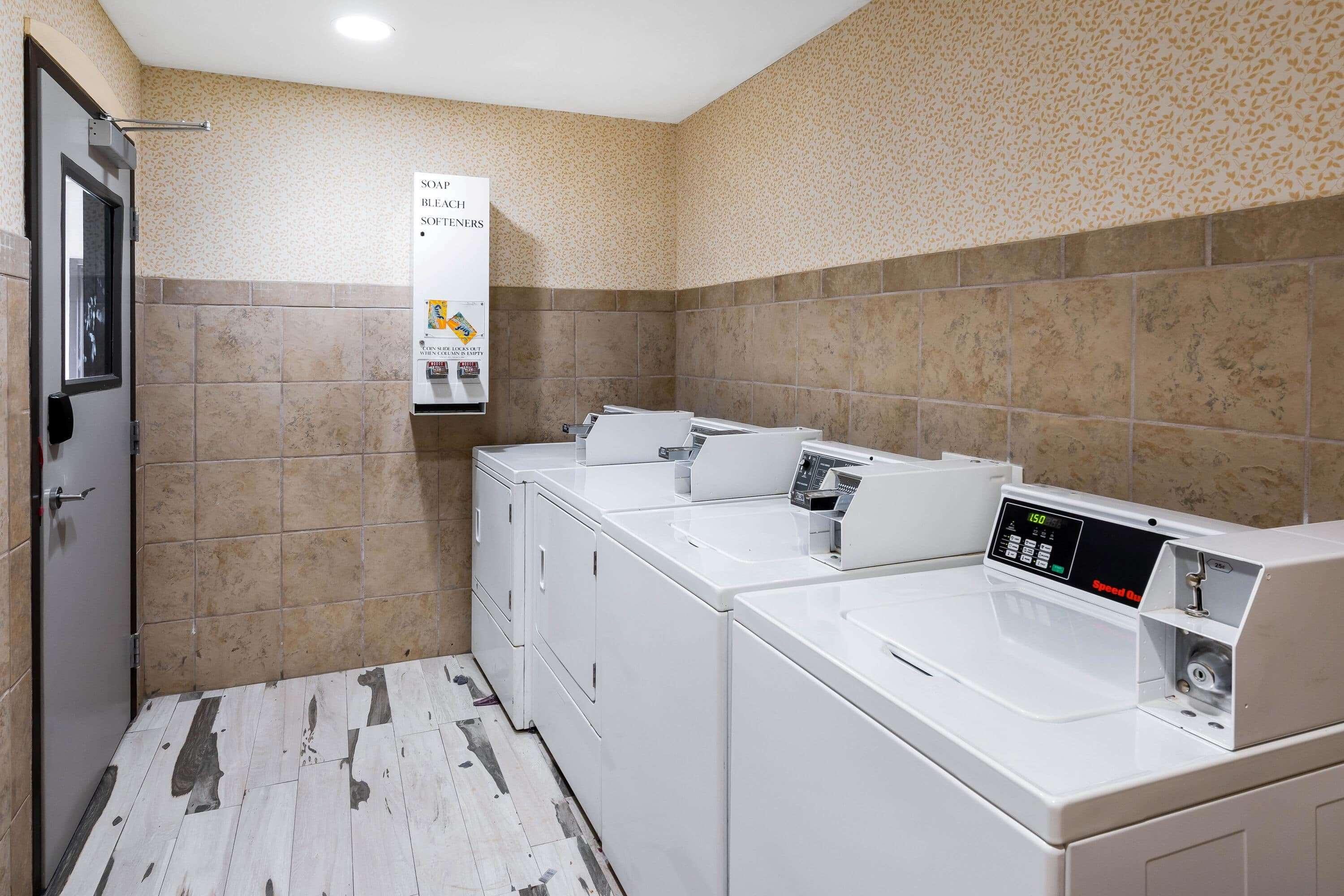 La Quinta By Wyndham Canton Ms Ngoại thất bức ảnh